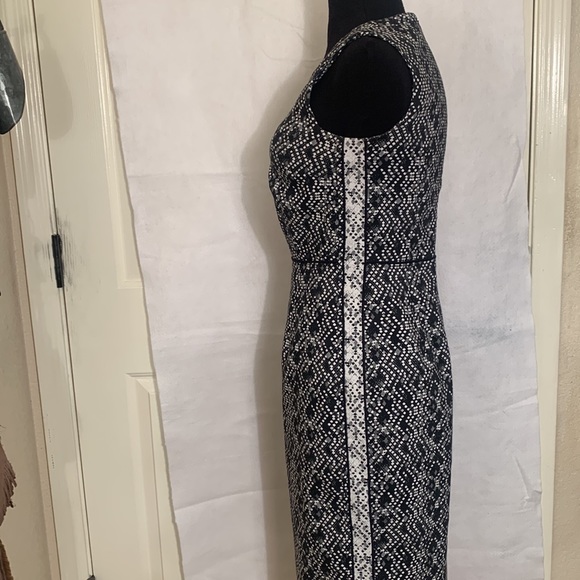 ETCETERA Size 0, Black and White Sleeveless Dress, Pit to Pit 16”, NWT - Picture 5 of 10